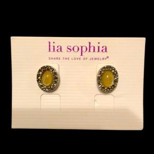 Lia Sophia earrings new with tags